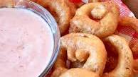 Beer Battered Onion Rings with Spicy Dipping Sauce #NationalBeerDay Thumbnail