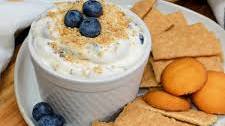 5-Minute Blueberry Cheesecake Dip