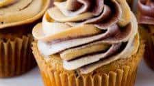 Banana Cupcakes with Chocolate Peanut Butter Frosting