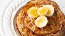 Banana Oat Egg Pancakes (3 Ingredients!) Thumbnail