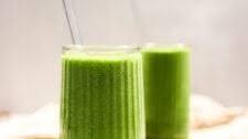 Blender Juice With Spinach, Pineapple & Cucumber