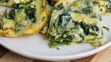 Cheesy Spinach Baked Eggs