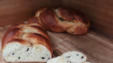 Cinnamon Raisin Challah