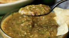 Copycat Chipotle Tomatillo-Green Chili Salsa