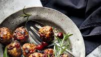 Cranberry and sausagemeat stuffing balls