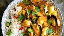 Easy Creamy Seafood Curry