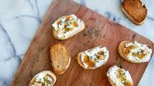 Easy Goat Cheese Crostini Appetizer With Honey