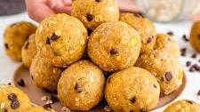 Easy PB & Chickpea Cookie Dough Protein Balls