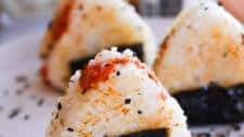 Easy Salmon Onigiri Recipe (Leftover salmon and rice)