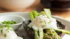 Eggs Benedict with Asparagus