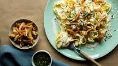 Fettuccine ALFREDO con pollo croccante