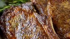 Rib Eye Steak with Garlic Butter Thumbnail