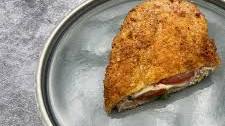 Knuspriges Schnitzel „Caprese Style“