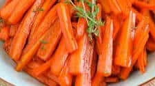 Maple-Thyme Roasted Carrots