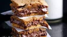 Nutella Stuffed Salted Caramel Blondies