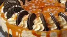 Oreo and Salted Caramel Cheesecake 🍰