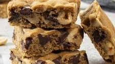 Original NESTLÉ® TOLL HOUSE® Chocolate Chip Pan Cookie Bars