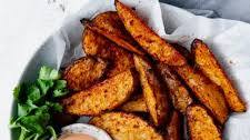 PAPRIKA POTATO WEDGES