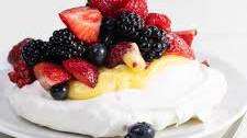 Pavlova with Lemon Curd and Berries