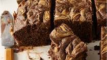 Peanut Butter Swirl Snack Cake | Krusteaz