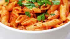 Penne with Spicy Vodka Tomato Cream Sauce