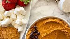 Pumpkin Spice Hummus [Tastes Like Pumpkin Pie!]