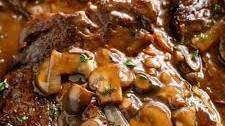 Steaks With Mushroom Gravy Thumbnail