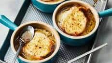 Rich and Simple French Onion Soup