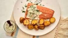 Salmon with Creamy Dill-Horseradish Sauce