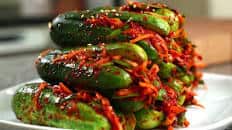 Spicy stuffed cucumber kimchi (Oi-sobagi)