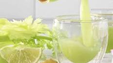 Sweet Celery Juice Recipe (blender or juicer)