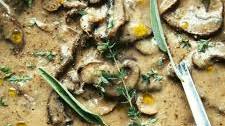 Thick and Creamy Mushroom Gravy with Shallots & Herbs