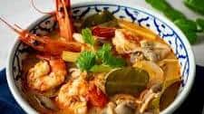 Tom Yum Goong (hot and sour lemongrass shrimp soup)