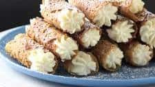 Valentine Tuile Cannoli