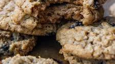 15-Minute Gluten-Free Oatmeal Raisin Cookies (No Flour)