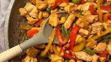 20 Minute Cashew Chicken and Veggie Stir Fry