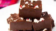 3-Ingredient Vegan Peppermint Fudge