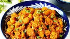 Aloo Gobi Recipe (Cauliflower Potato Curry)