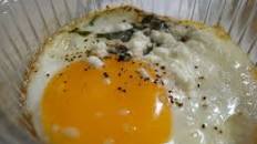 Baked Eggs With Fresh Herbs and Goat Cheese