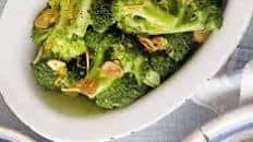 Broccoli with garlic & lemon