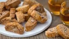 Cantucci (Almond cookies)