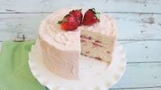 Champagne and Strawberries Cake Recipe