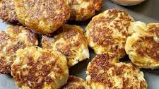 Cheesy Cauliflower Bites