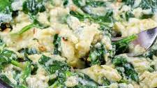 Cheesy Scrambled Eggs with Spinach