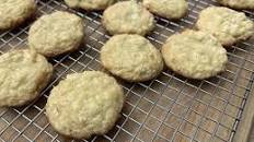 Chewy Coconut Macadamia Nut Cookies