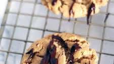 Chewy Peanut Butter Cookies with Chocolate Drizzle