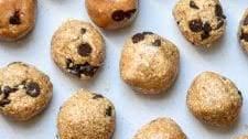 Choc Chip Cookie Dough Energy Balls