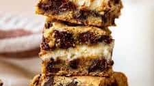 Chocolate Chip Cookie Cheesecake Bars