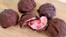 Chocolate Covered Strawberry Yogurt Bites