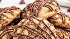 Chocolate Drizzled Peanut Butter Cookies